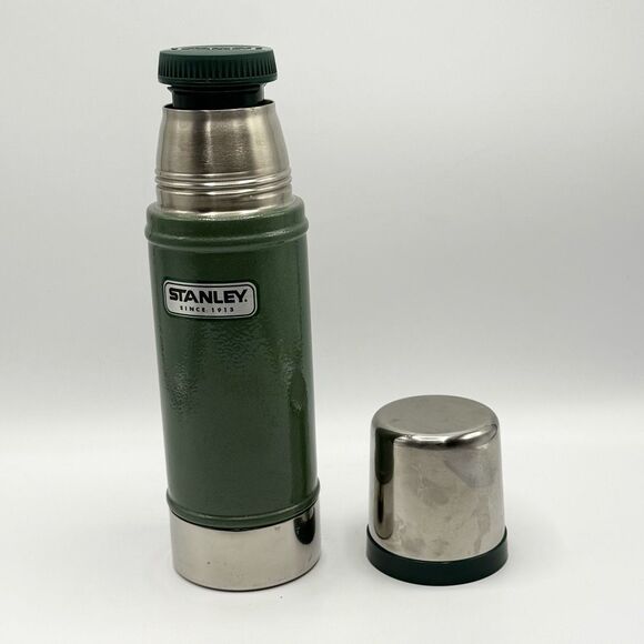 Stanley Classic Legendary 16 ounce Thermos - Picture 4 of 7